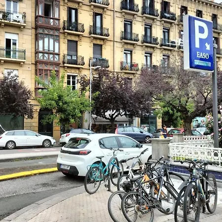 Amplio En Donostia-san Sebastian Apartment *