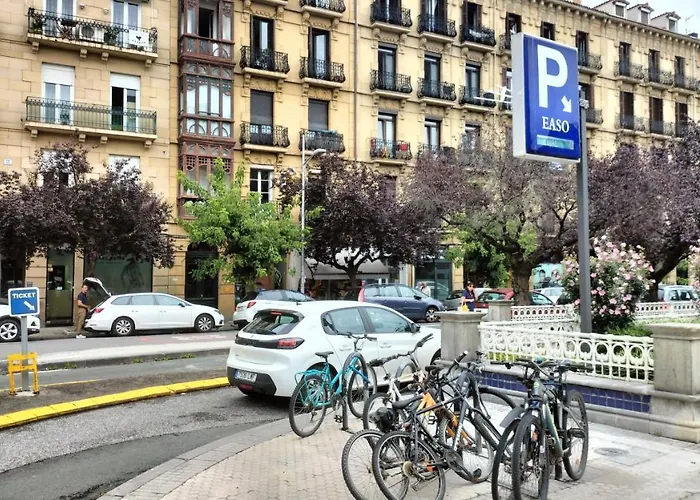 Amplio En Donostia-san Sebastian Διαμέρισμα *